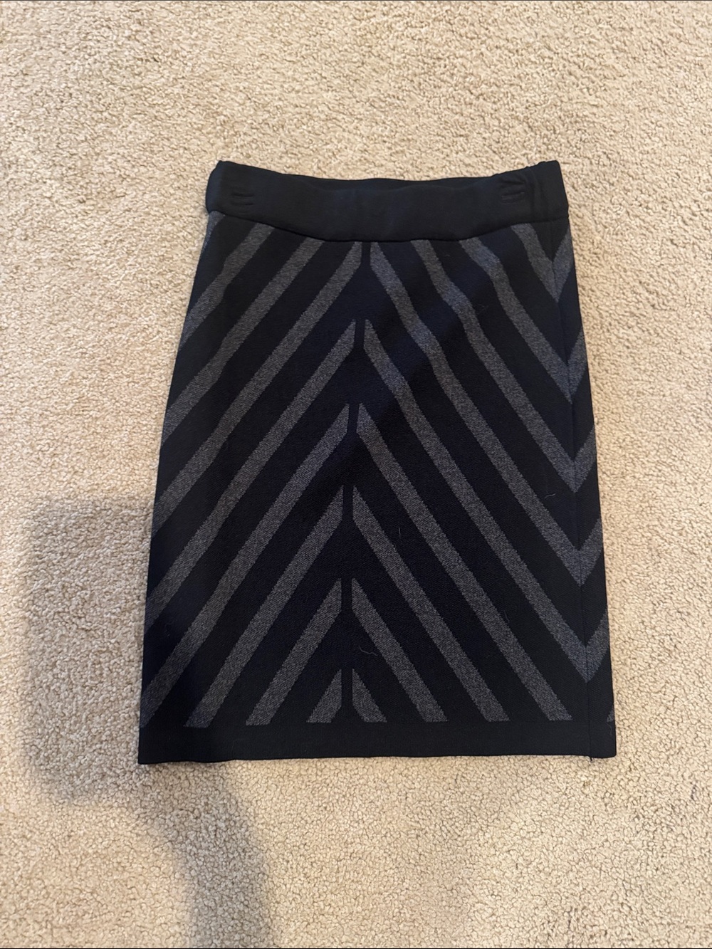 Max Stdio Women's Black and Gray Chevron Knit mini  Skirt